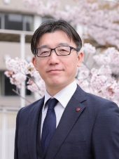 学校長 小林 健