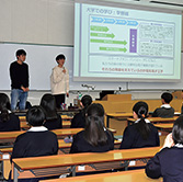 卒業生による講演会